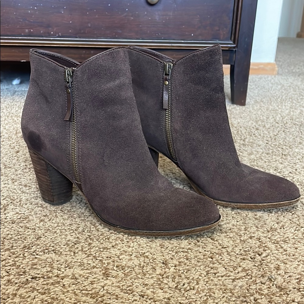 Cole Haan Elegant Brown Suede Ankle Booties